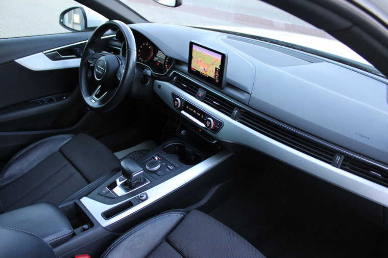 Vehicle Image 37