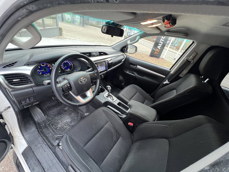 Vehicle Image 40