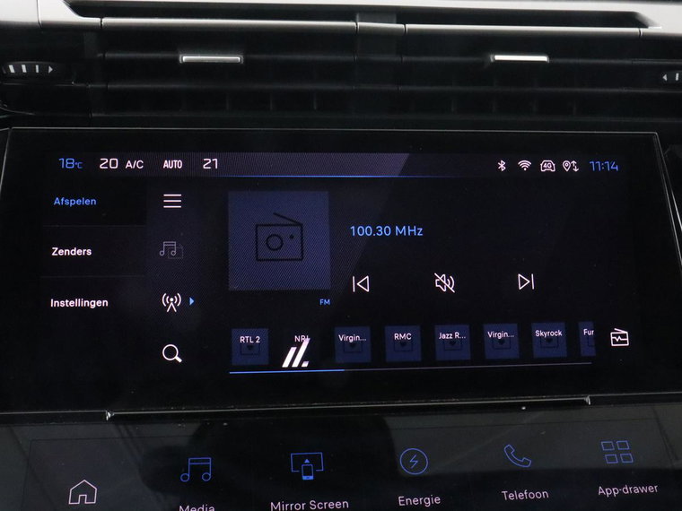 Vehicle Image 21