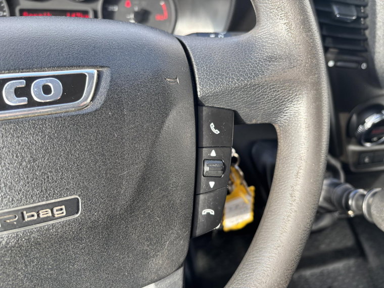 Vehicle Image 24