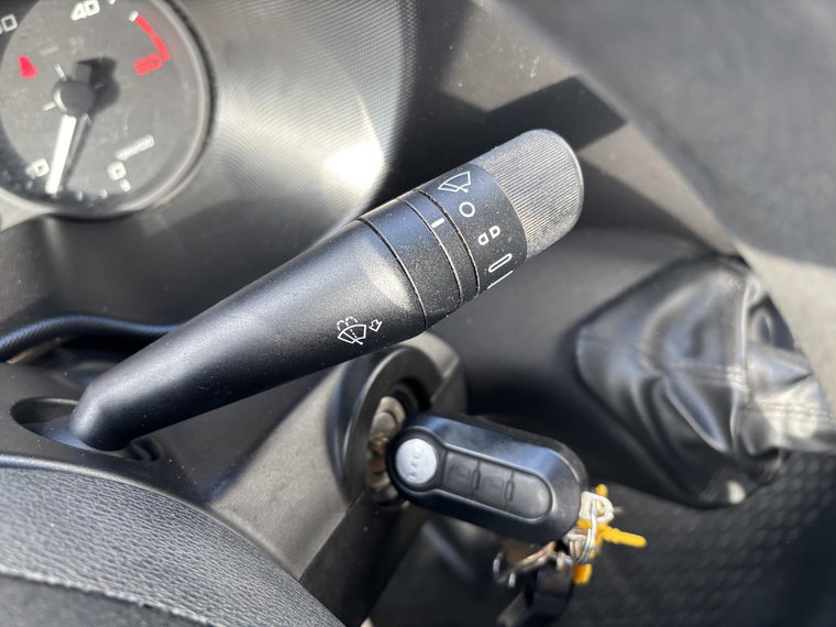 Vehicle Image 27