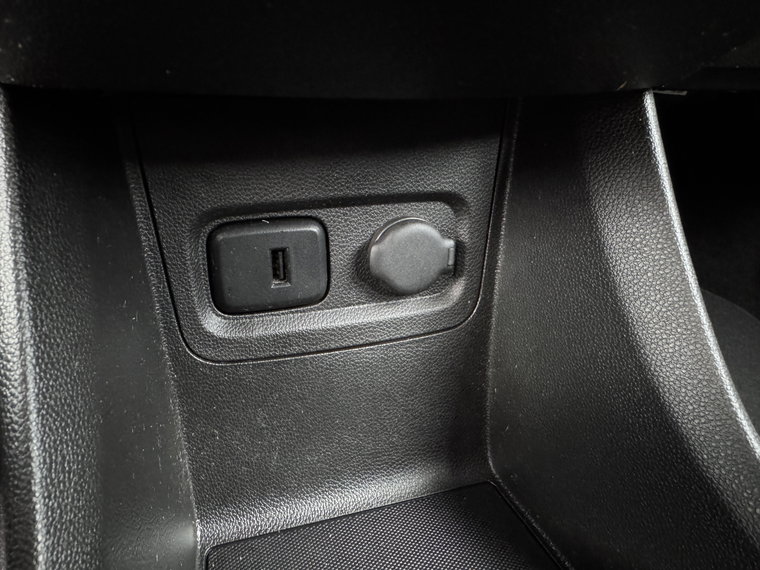 Vehicle Image 27