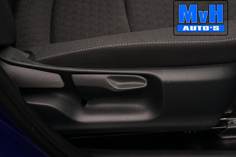 Vehicle Image 48