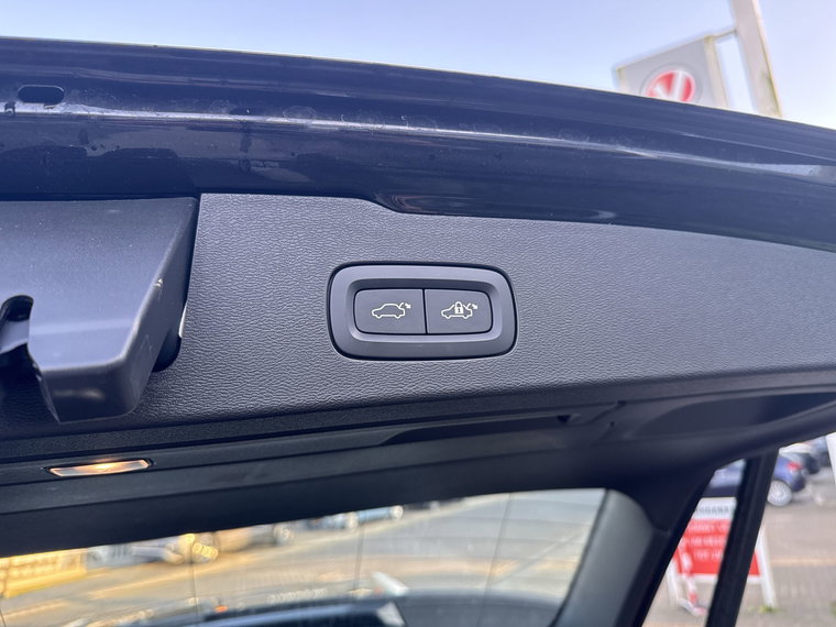 Vehicle Image 28