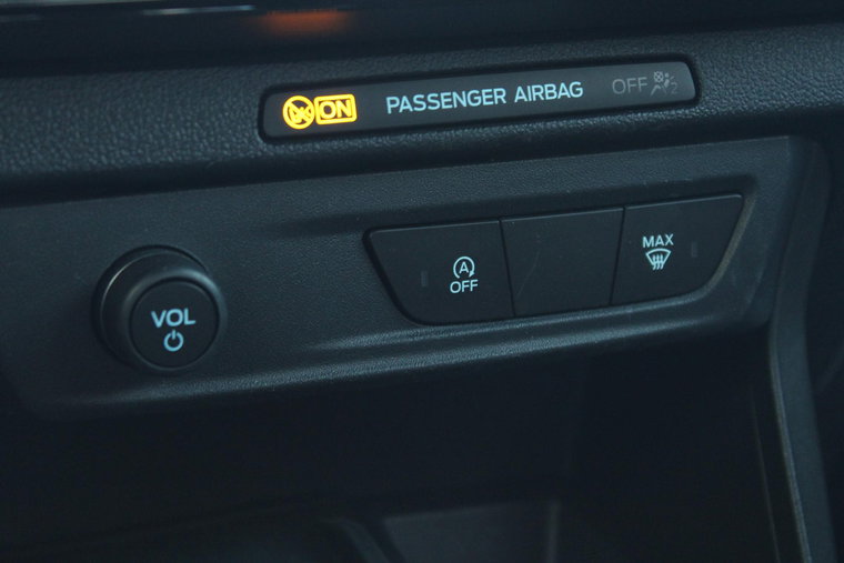 Vehicle Image 38