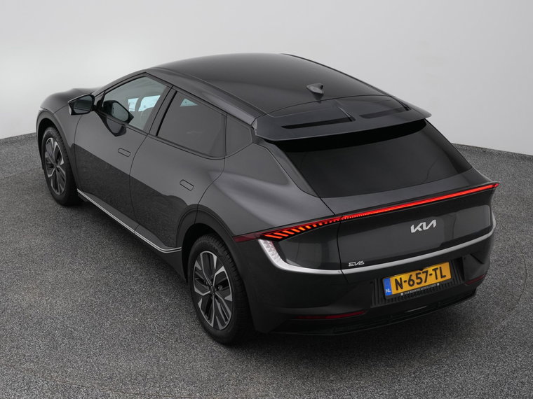 Vehicle Image 26
