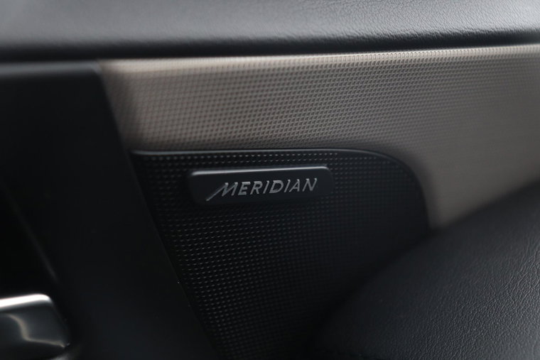 Vehicle Image 38