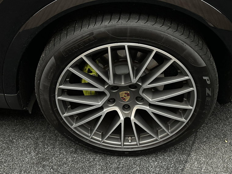Vehicle Image 22
