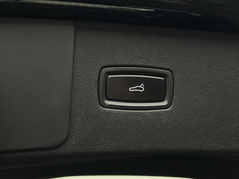Vehicle Image 40