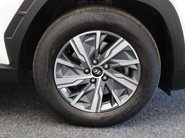 Vehicle Image 40