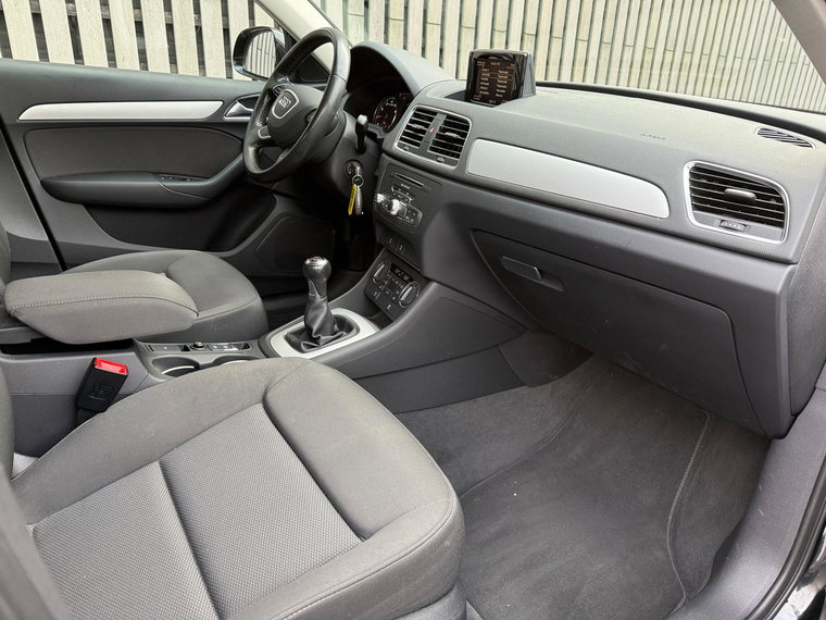 Vehicle Image 26