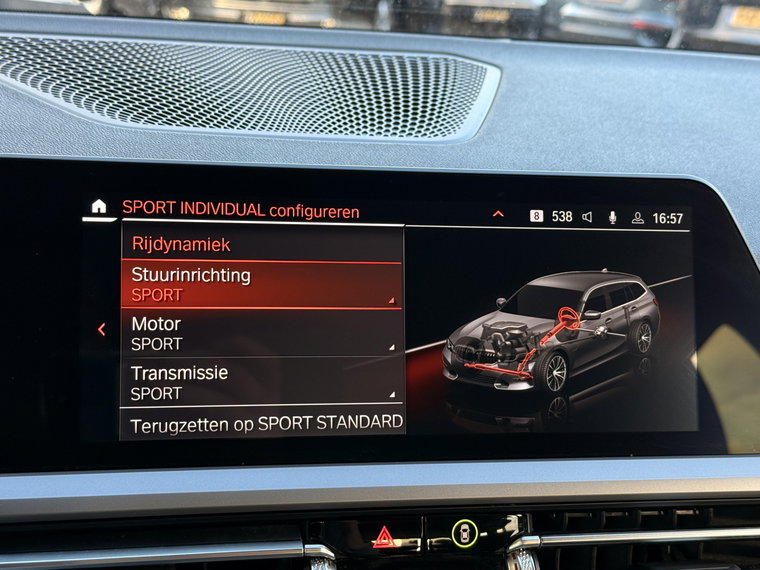 Vehicle Image 32