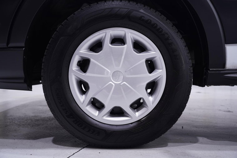 Vehicle Image 18