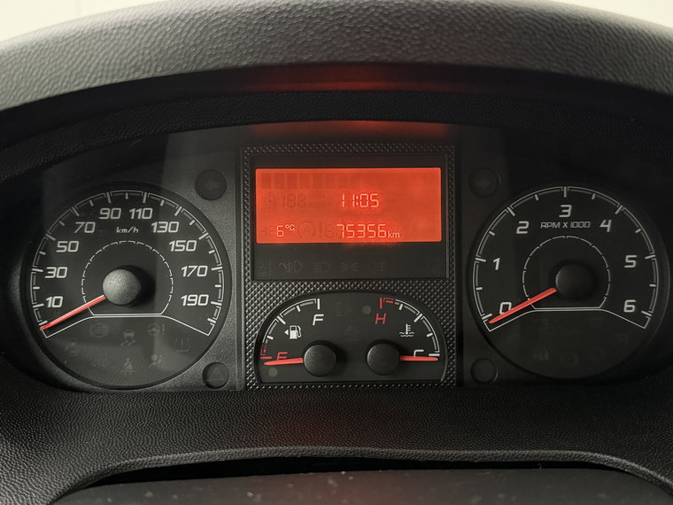Vehicle Image 14