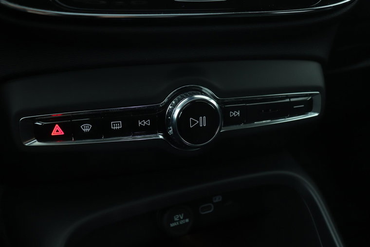 Vehicle Image 38
