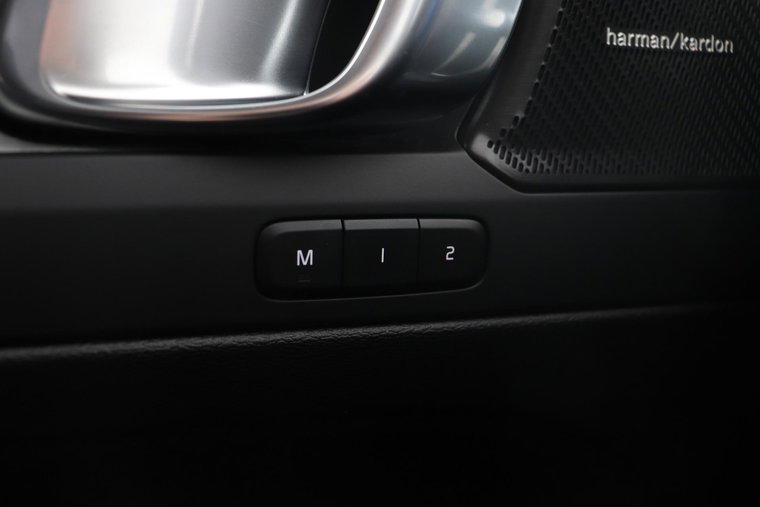 Vehicle Image 46