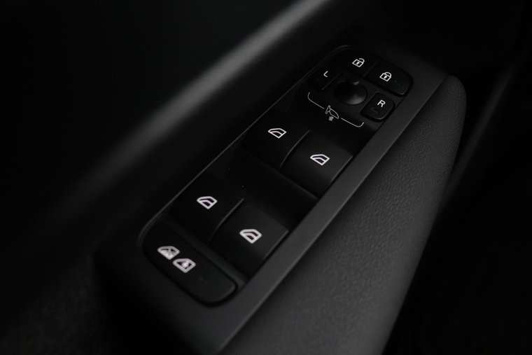 Vehicle Image 47