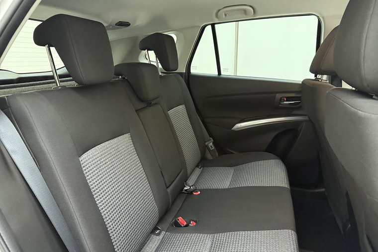 Vehicle Image 15