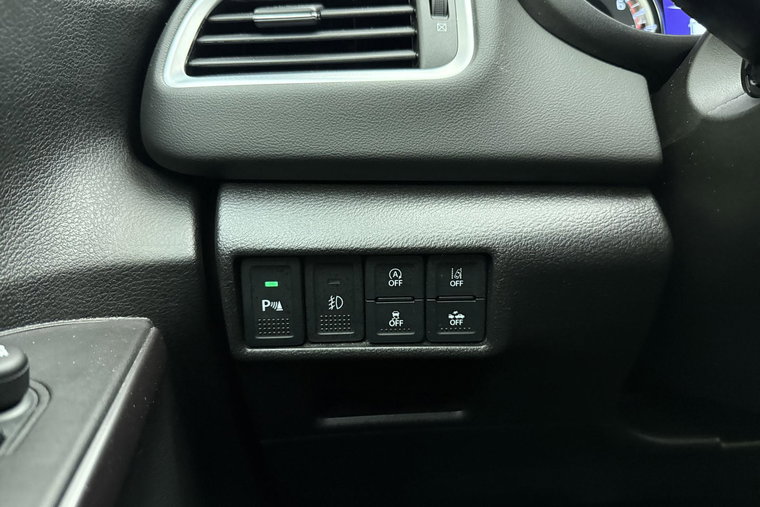 Vehicle Image 19