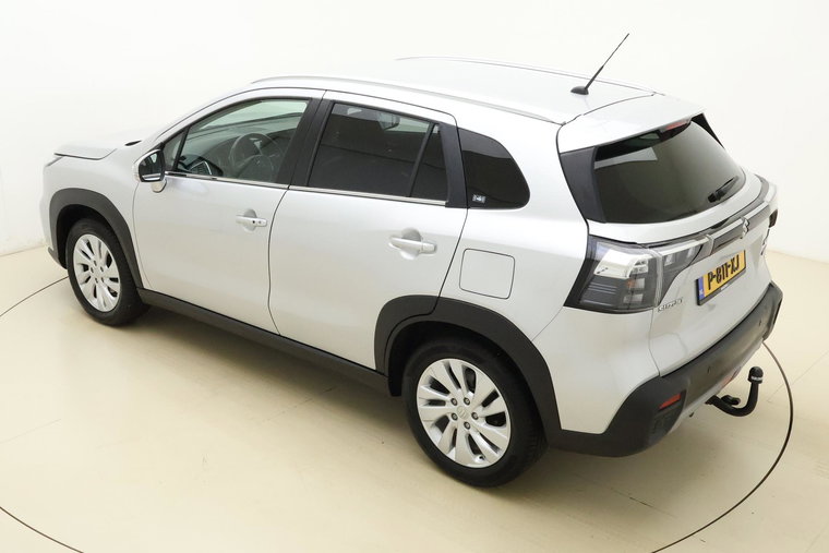 Vehicle Image 4