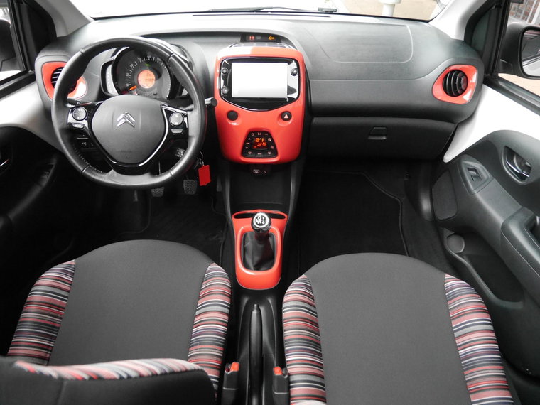 Vehicle Image 7