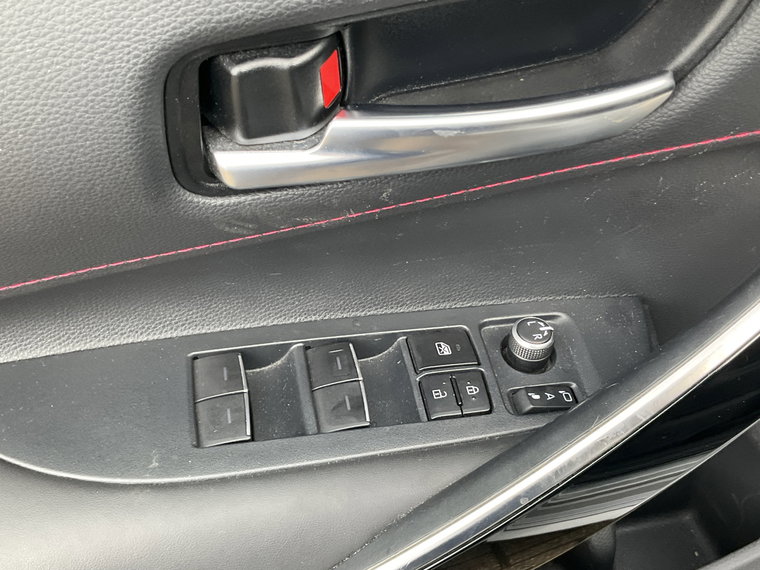 Vehicle Image 16