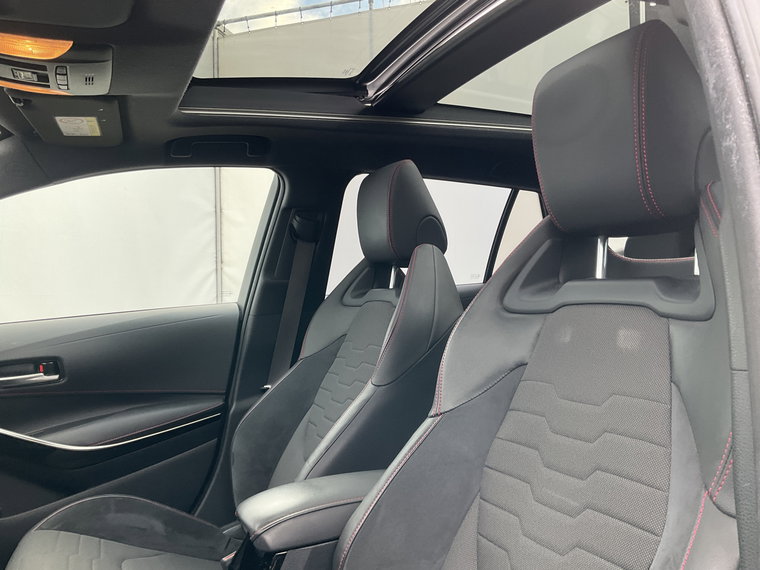 Vehicle Image 35