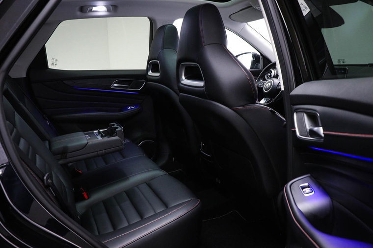 Vehicle Image 13