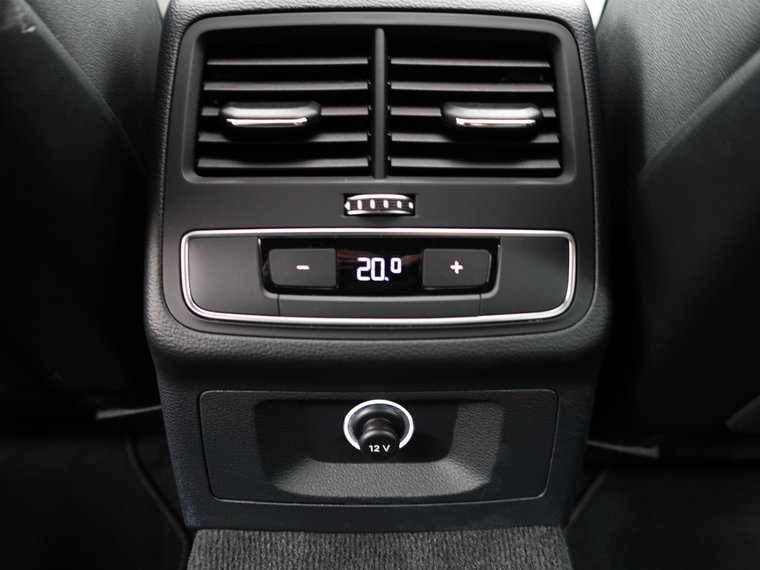 Vehicle Image 29