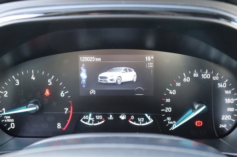 Vehicle Image 12