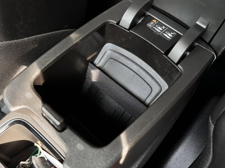 Vehicle Image 40