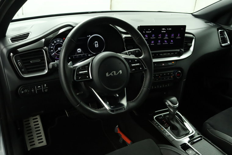 Vehicle Image 30
