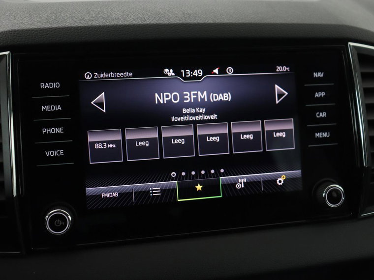 Vehicle Image 21