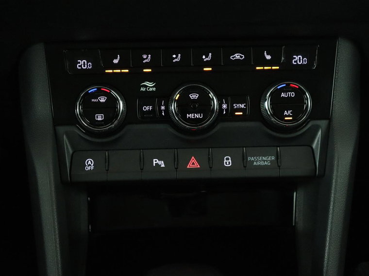 Vehicle Image 32