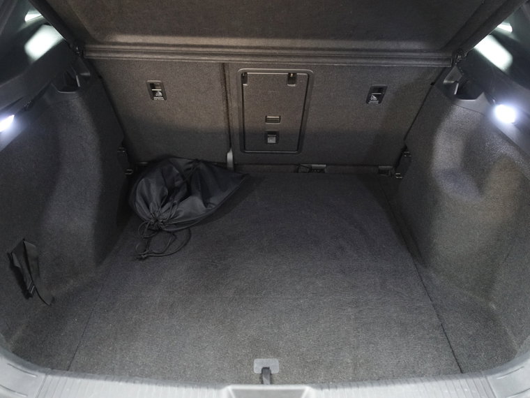 Vehicle Image 27