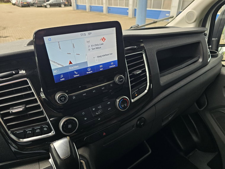 Vehicle Image 17