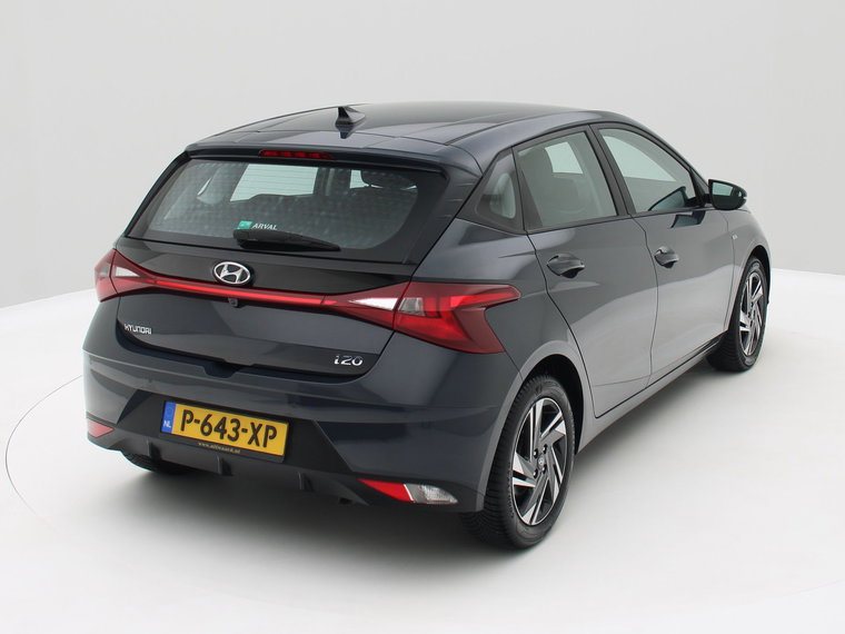 Vehicle Image 6