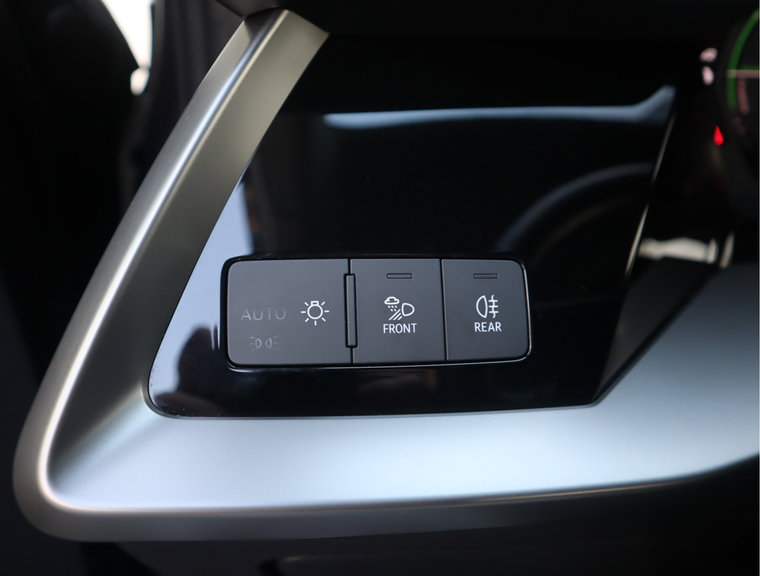 Vehicle Image 43