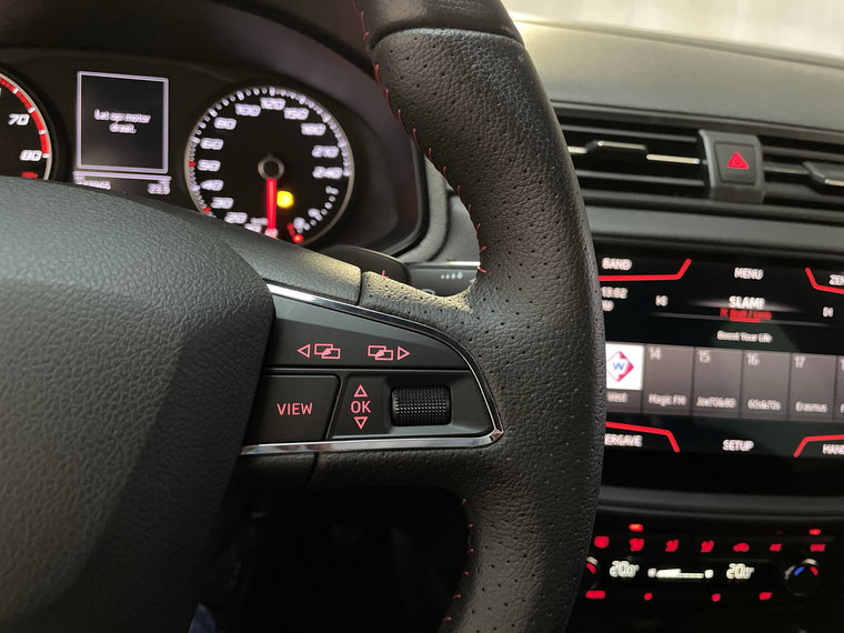 Vehicle Image 24