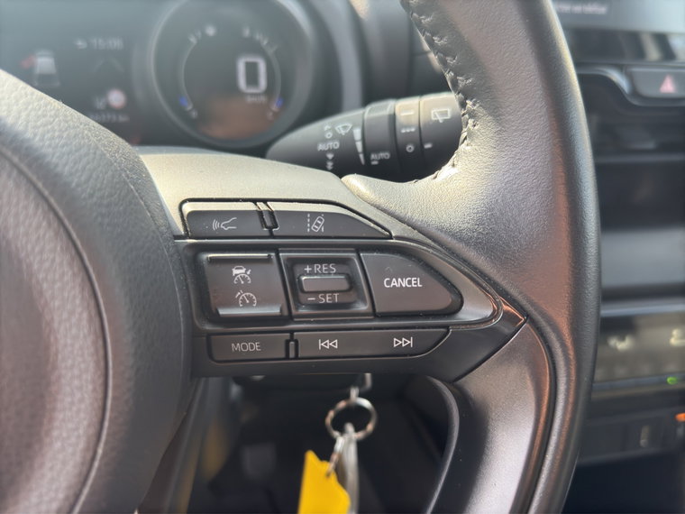 Vehicle Image 11