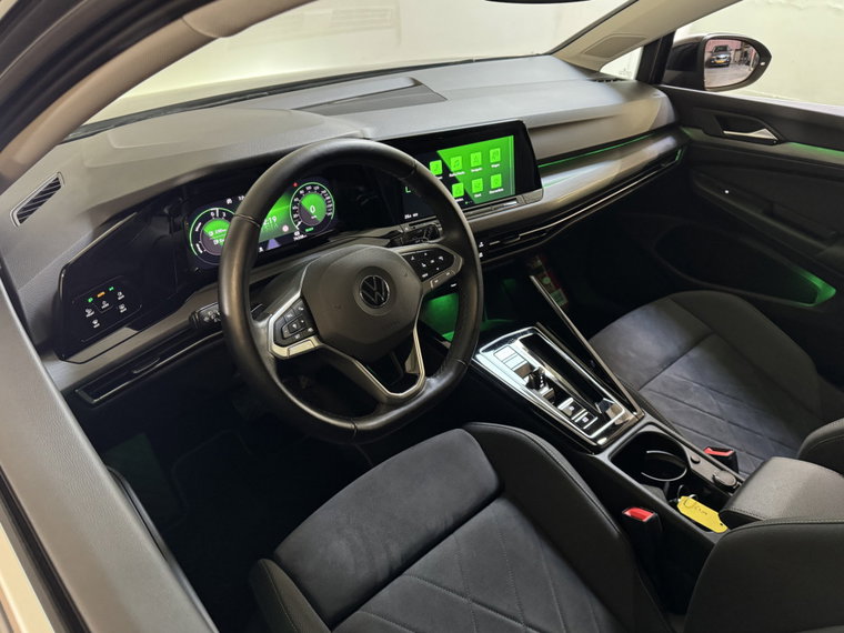 Vehicle Image 36