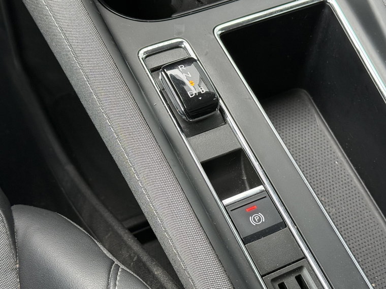 Vehicle Image 26