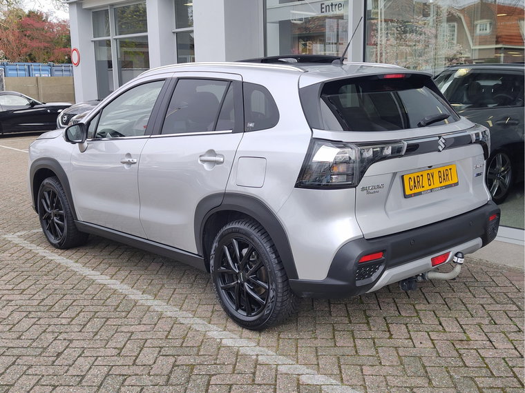 Vehicle Image 4
