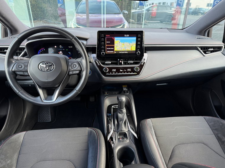 Vehicle Image 16
