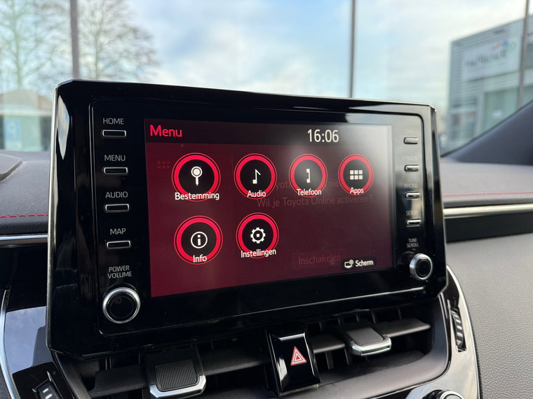Vehicle Image 24