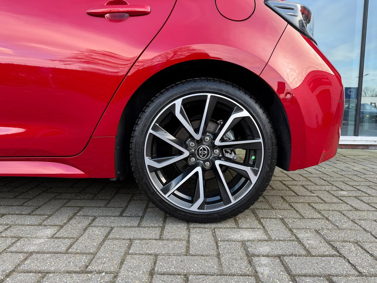 Vehicle Image 11