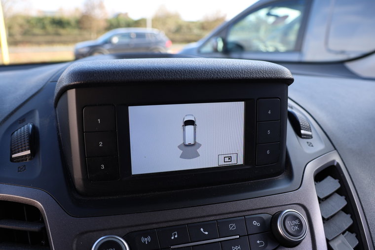 Vehicle Image 18