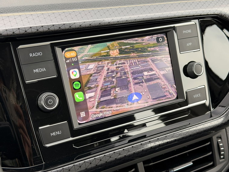 Vehicle Image 19