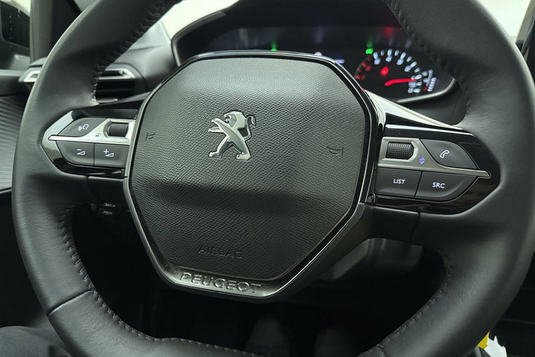 Vehicle Image 27