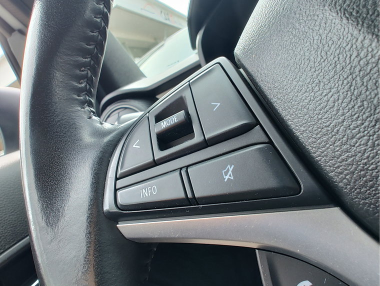 Vehicle Image 24